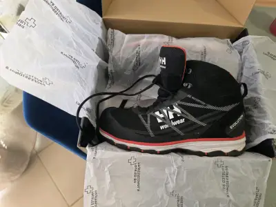 Botas de trabajo impermeables Helly Hansen negras - miniatura 2