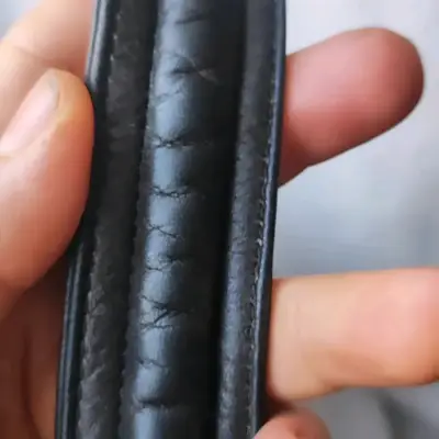 Cartera Hobo de Cuero Negro Stone Mountain - miniatura 4
