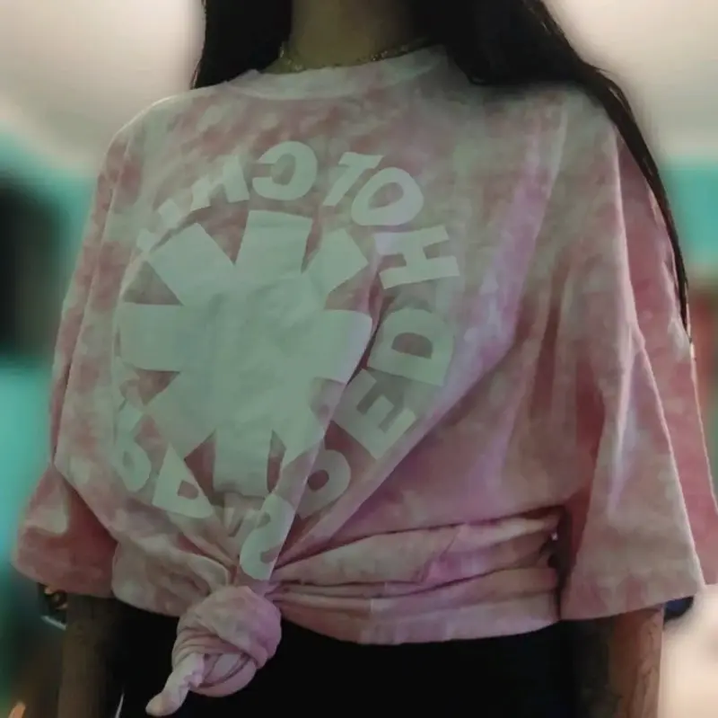 Polera tie-dye Red Hot Chili Peppers rosada - 5