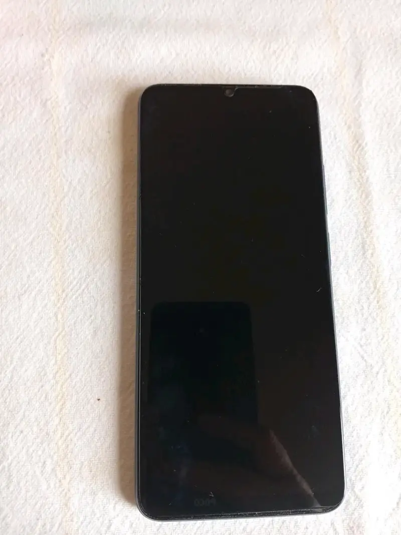 Smartphone Redmi azul con 128GB de almacenamiento - 4