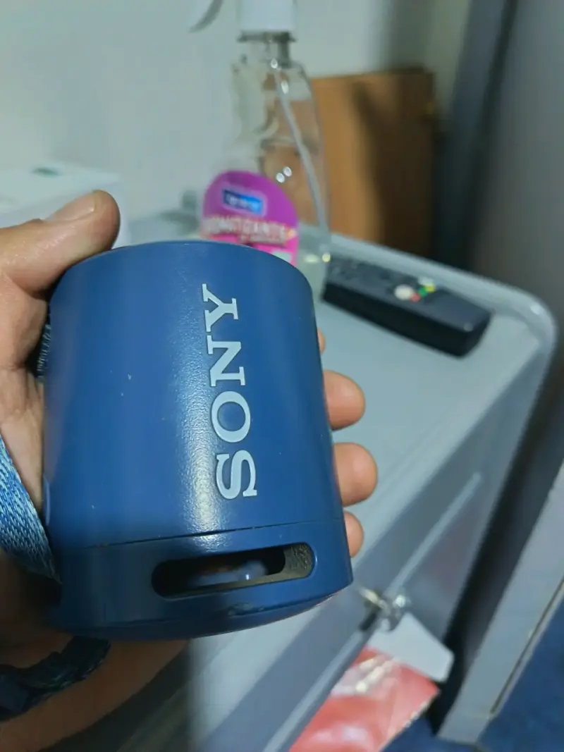 Parlante portátil Sony azul compacto - 1