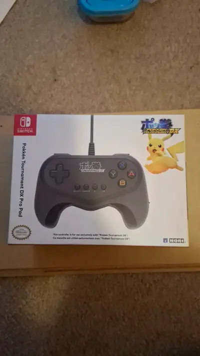 Controlador Pokkén Tournament DX Pro Pad para Nintendo Switch - miniatura 1