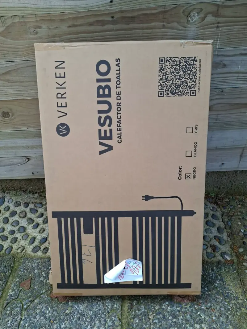 Calefactor de Toallas Verken Vesubio Negro - 1