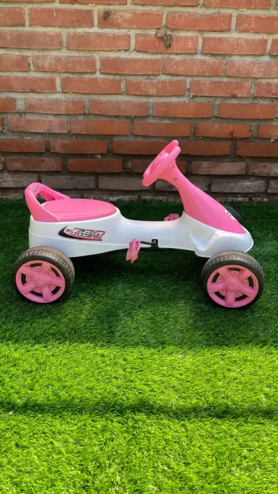 Auto de juguete para niños Fight rosa - miniatura 2