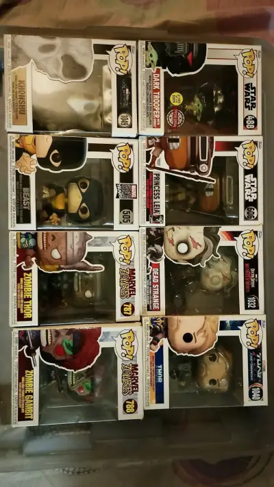 Colección de figuras Funko Pop variadas - miniatura 2