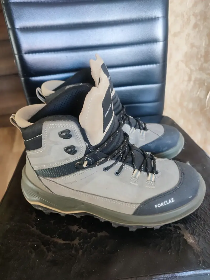 Botas de montaña impermeables Forclaz gris - 1