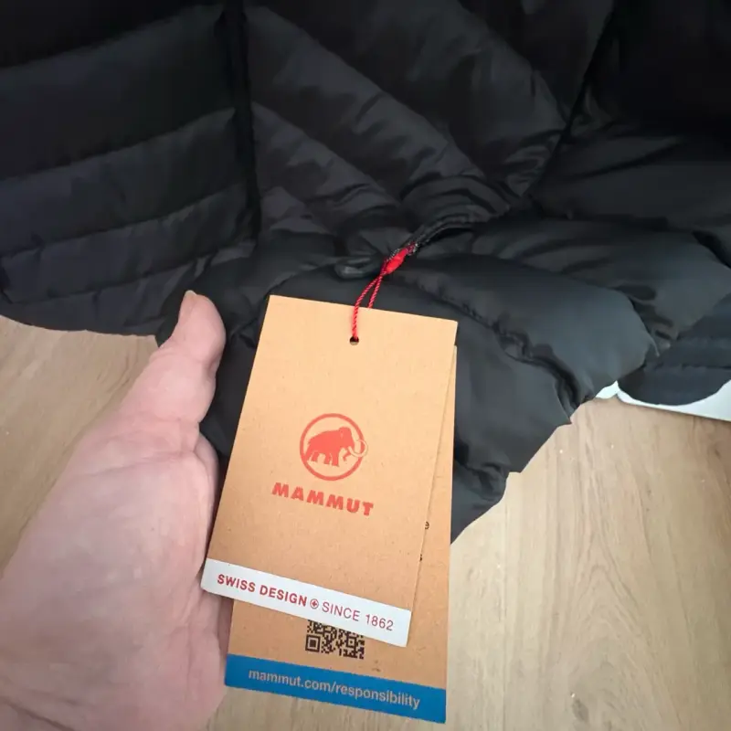 Chaqueta de plumas negra Mammut para hombre - 1