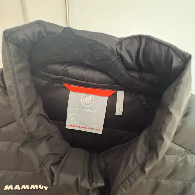 Chaqueta de plumas negra Mammut para hombre - 4