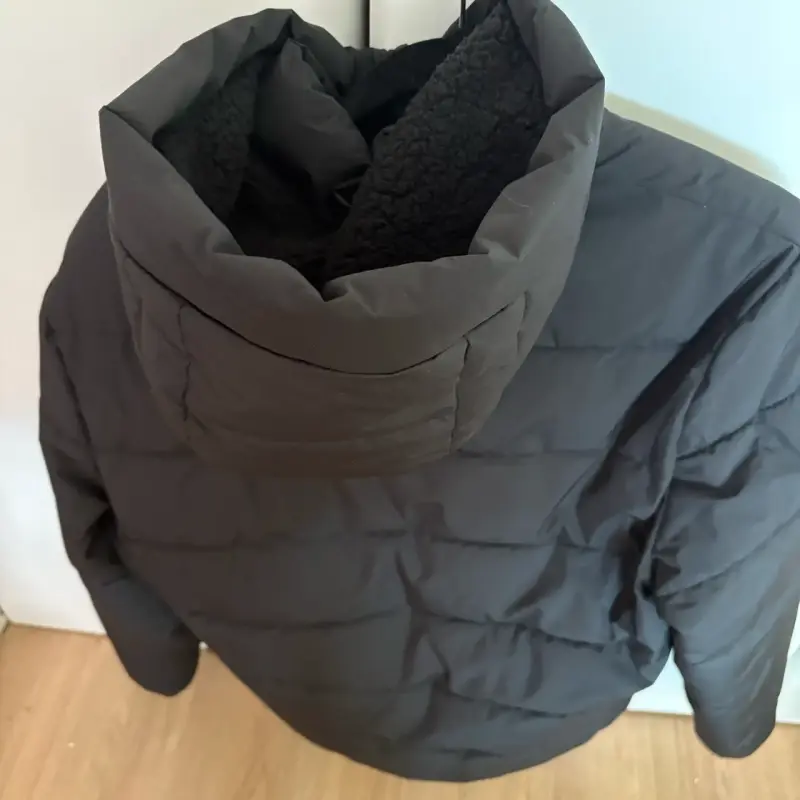Chaqueta acolchada negra Fiorucci con capucha - 1