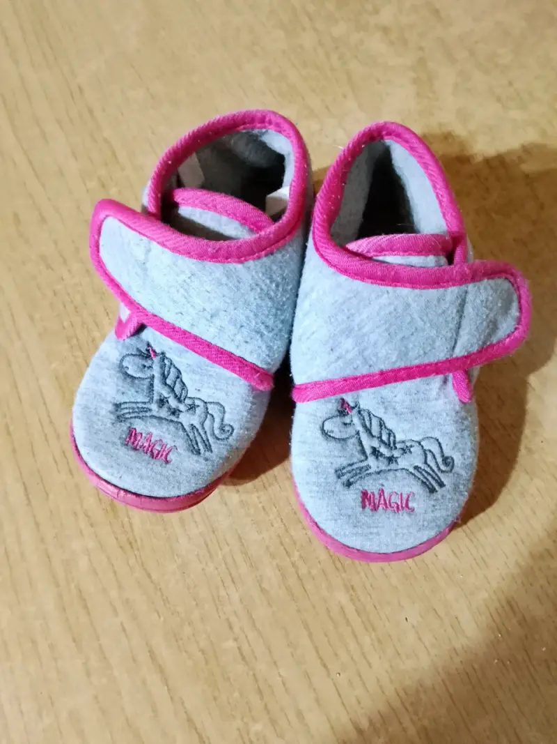 Pantuflas de bebé con diseño de unicornio - 3