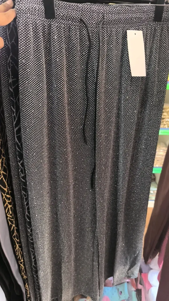 Pantalones anchos de punto gris con cordón