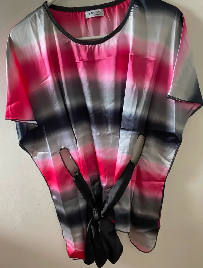 Blusa de seda multicolor con cinturón - 2