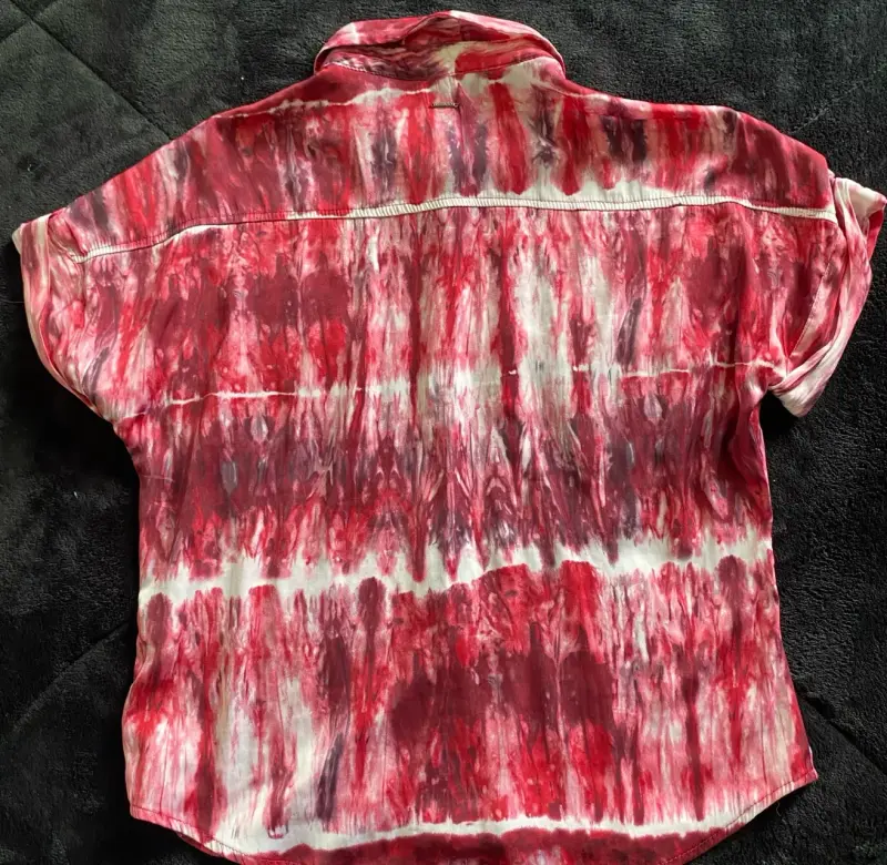 Camisa de mujer tie-dye roja y blanca - 3