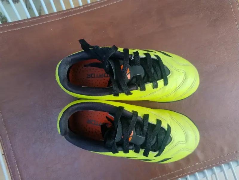 Zapatillas de fútbol Adidas Predator amarillas - 4
