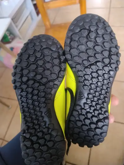 Zapatillas de fútbol Adidas Predator amarillas - miniatura 6