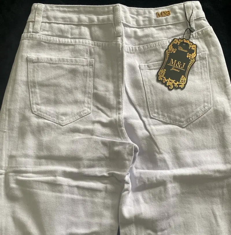 Jeans blancos M&J con diseño rasgado - 1