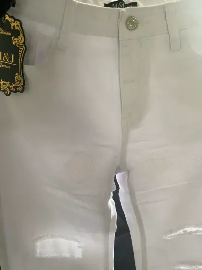 Jeans blancos M&J con diseño rasgado - miniatura 4