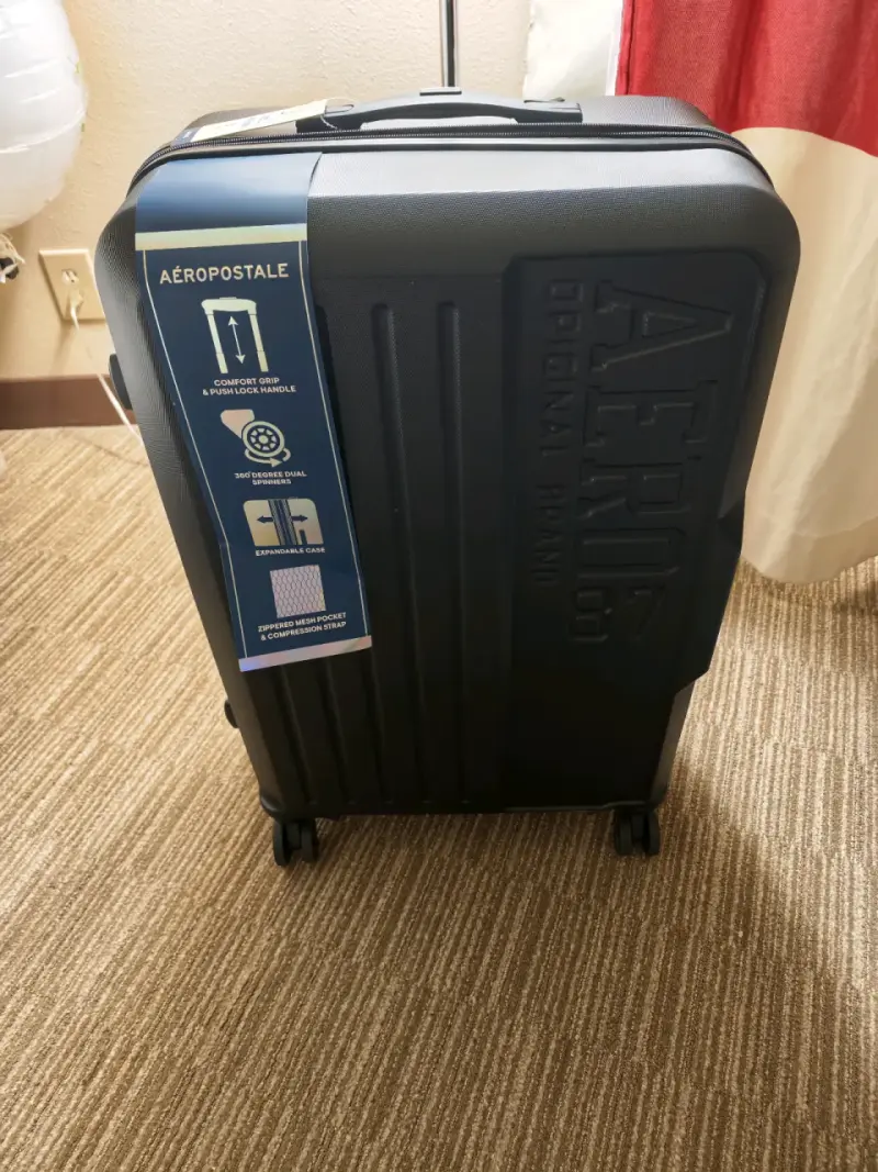 Maleta Aeropostale negra con ruedas giratorias - 1