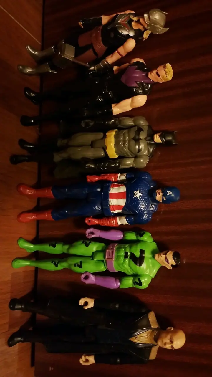 Set de Figuras de Acción de Superhéroes - 4