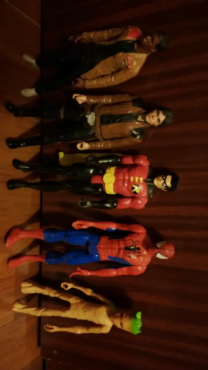 Set de Figuras de Acción de Superhéroes - 5