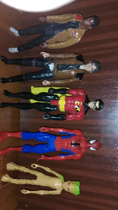 Set de Figuras de Acción de Superhéroes - miniatura 6