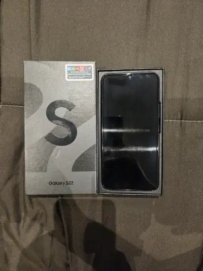 Samsung Galaxy S22 128gb en buen estado - miniatura 2