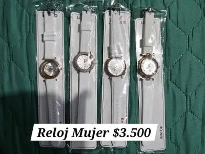 Relojes para mujer y hombre en varios colores - miniatura 1