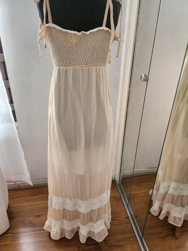 Vestido Griego largo beige con encaje Greenfield - 3