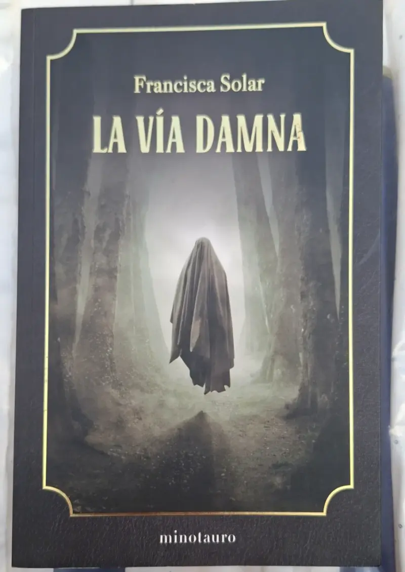Libro 'La Vía Damna' de Francisca Solar - 1