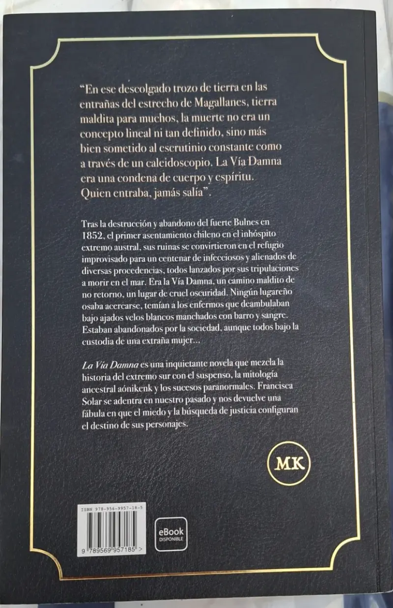 Libro 'La Vía Damna' de Francisca Solar - 2