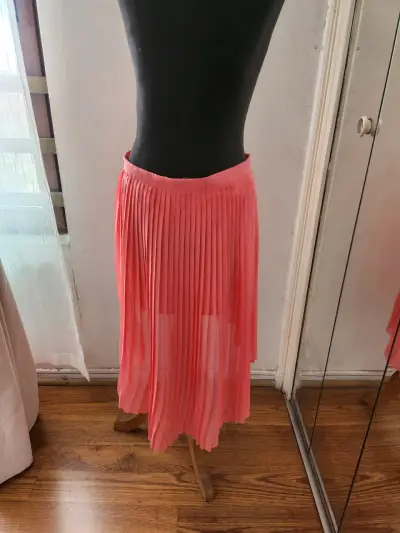 Falda asimétrica plisada rosa-coral talla L - miniatura 3