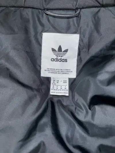Chaqueta acolchada negra Adidas con capucha - miniatura 6