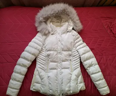 Parka blanca con peludo - miniatura 1