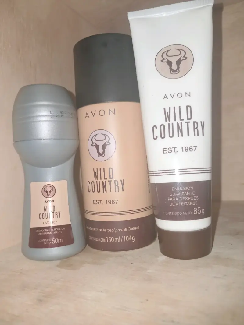 Set de cuidado personal Avon Wild Country