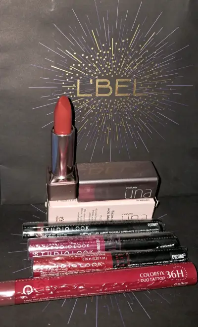 Set de Labiales Natura, Cyzone y Ésika - miniatura 1