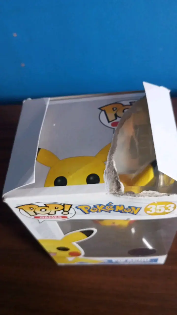Figura Funko Pop Pikachu Pokémon 353 - 2