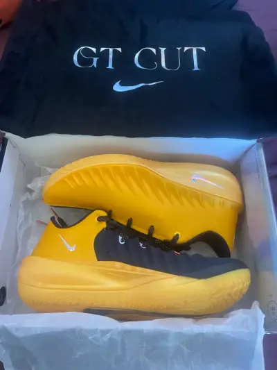 Zapatillas Nike GT Cut 4 amarillas - miniatura 1