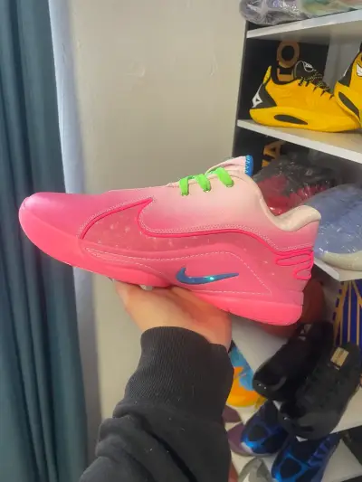 Zapatillas Nike Lebron XXII - miniatura 1