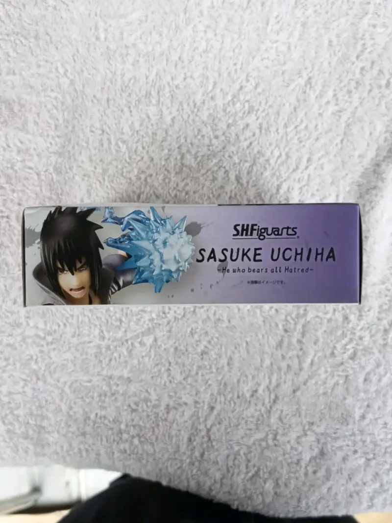 Sasuke Uchiha SH Figuarts - 3