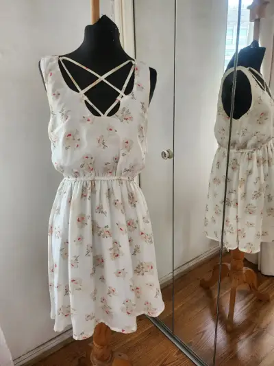 Vestido floral blanco Eclipse tirantes cruzados - miniatura 1
