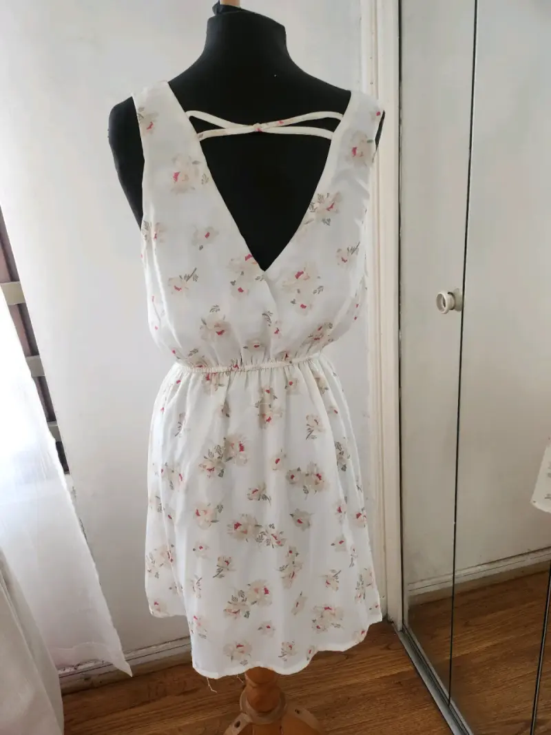 Vestido floral blanco Eclipse tirantes cruzados - 2