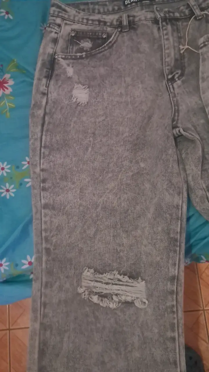 Jeans de mezclilla gris talla 44 - 3
