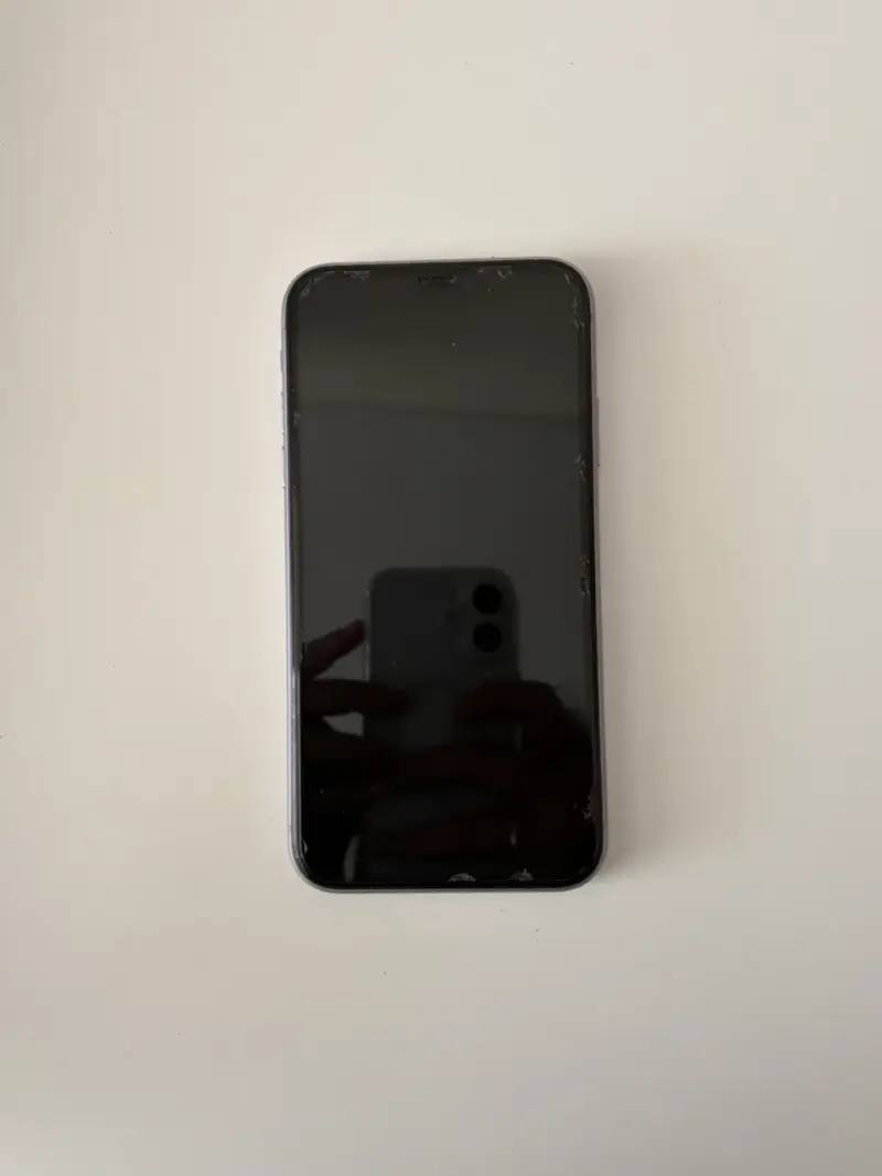 iPhone 11 64gb morado - 2