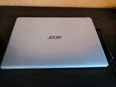 Netbook Acer Aspire V5 + Cargador - Ideal - miniatura 2