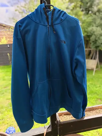 Polerón azul con capucha The North Face para hombre - miniatura 1