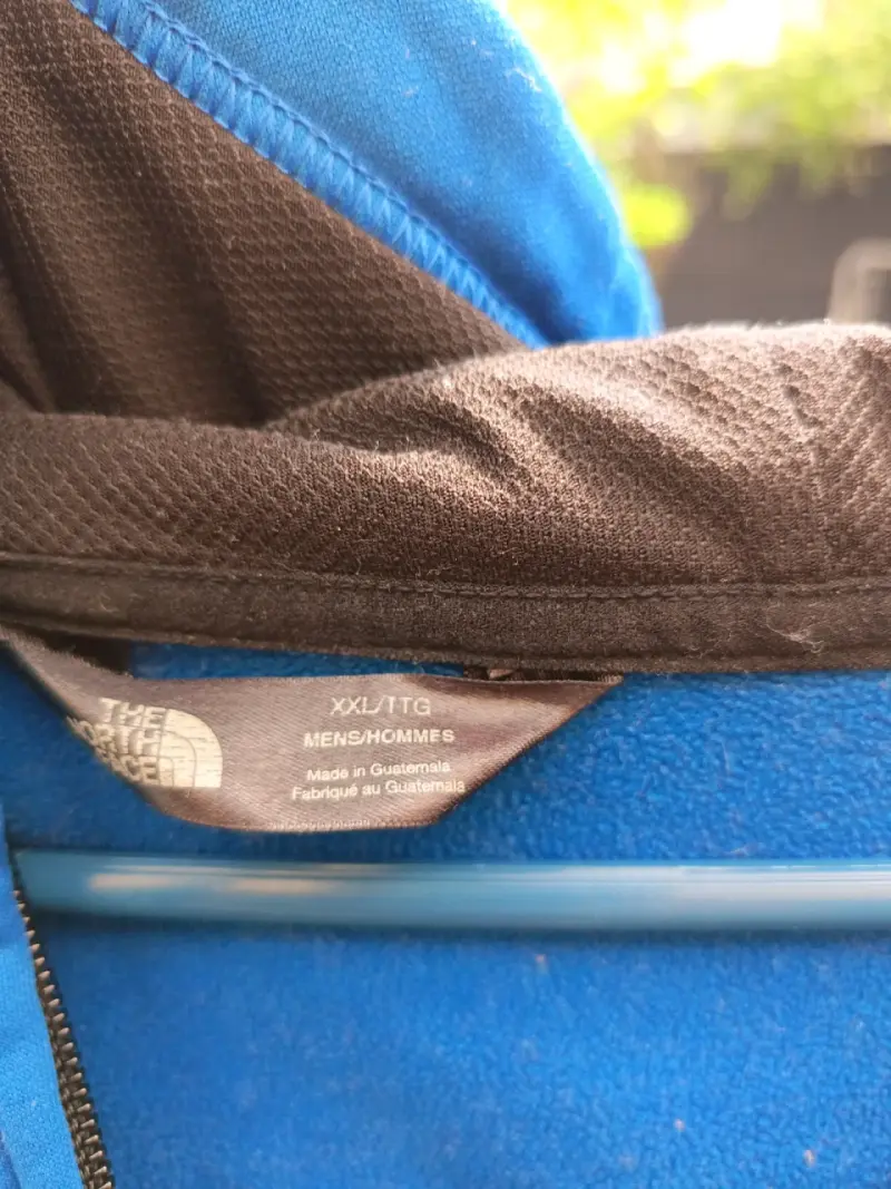 Polerón azul con capucha The North Face para hombre - 2