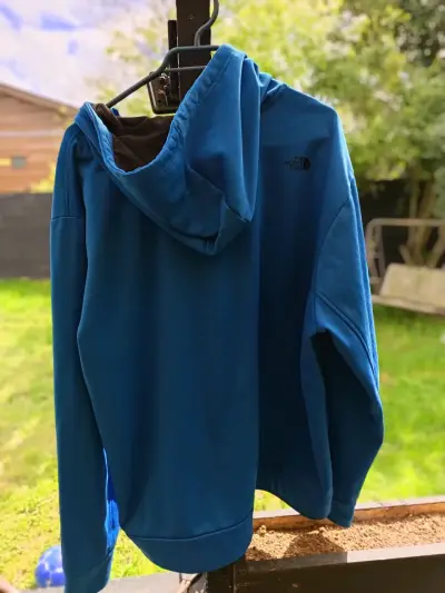 Polerón azul con capucha The North Face para hombre - miniatura 3