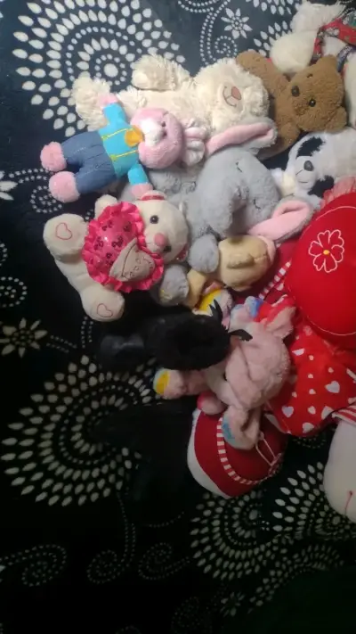 Lote de peluches variados en buen estado - miniatura 2