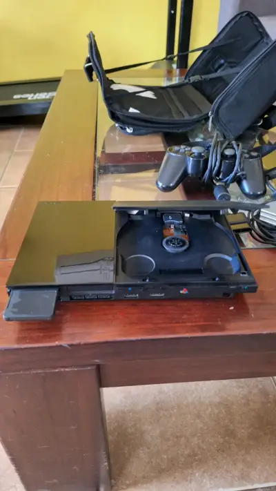 Consola PlayStation 2 con accesorios y juegos - miniatura 4