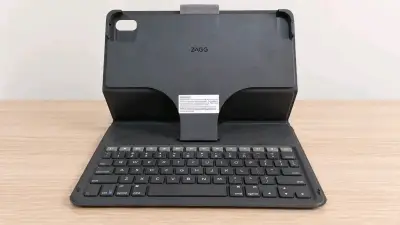 ZAGG 10,9” – Funda + Teclado - miniatura 1